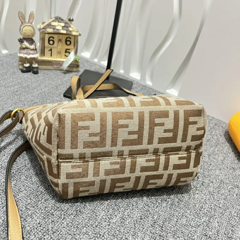 fendi sac a main  pour femme s_12413732